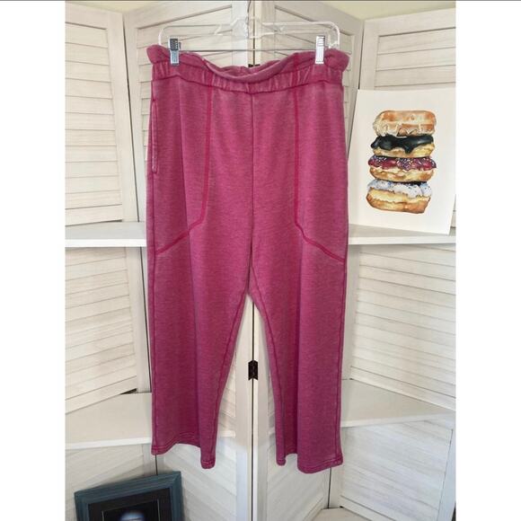 7 For All Mankind pink ankle cropped jogger Pants - Picture 4 of 9